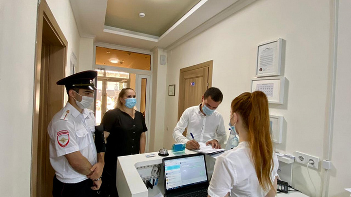 В Сочи отели, которые нарушат новые правила заселения, могут закрыть на три месяца