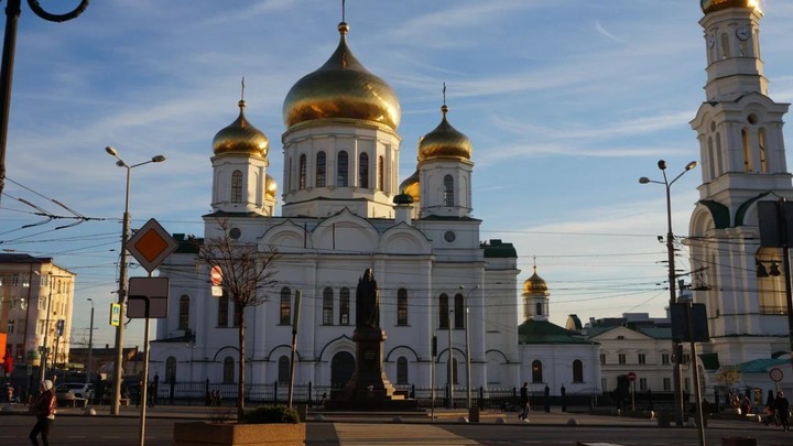 Посещение храмов в Ростовской области: понадобятся ли ростовчанам QR-коды в культовых сооружениях