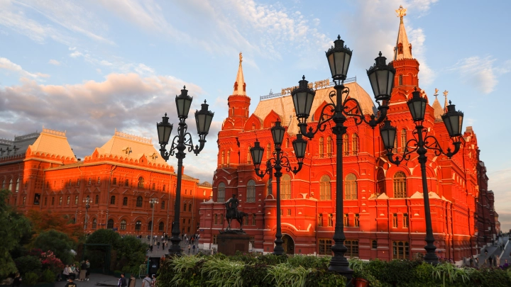 А для кого мы строим страну? - В стратегии будущего России не нашлось двух ключевых слов