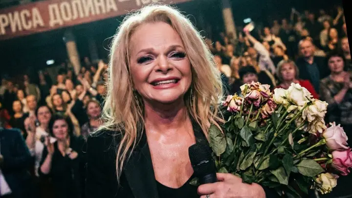 «Ехали на большой скорости»: Лариса Долина добиралась на юбилей Баскова с мигалкой