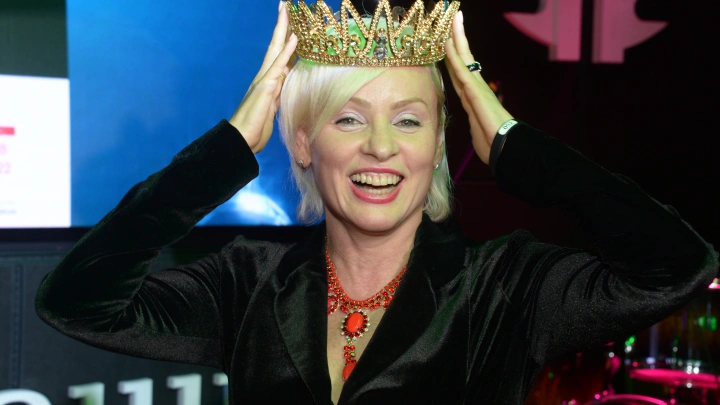 Жанну Эппле хотят лишить звания заслуженной артистки из-за долга подруге