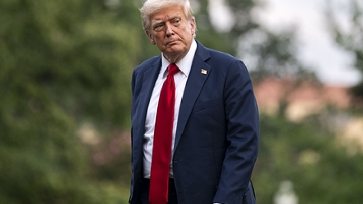 NYT: Трамп меняет риторику и сближается с позицией Байдена по Украине
