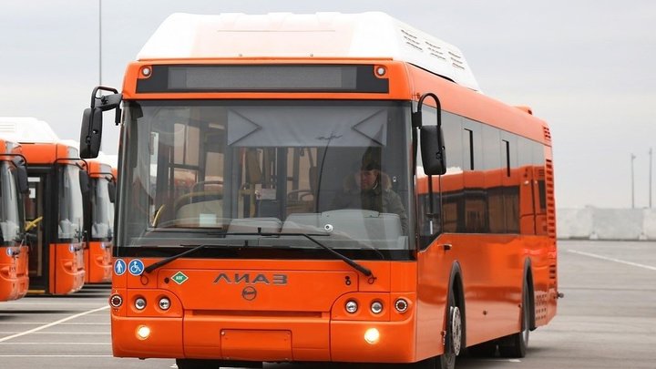 В Самаре 25 октября в результате отказа тормозов автобус столкнулся с 8 машинами