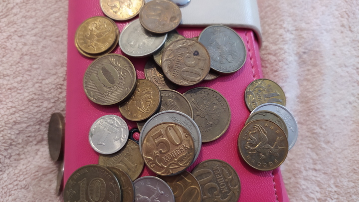 В возвращении купюр в 5 и 10 рублей нашли логику: Но есть одно условие