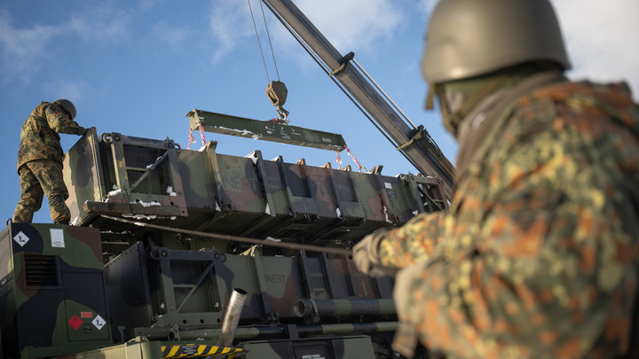 Придётся банками сбивать: ВСУ могут остаться без ракет к Patriot