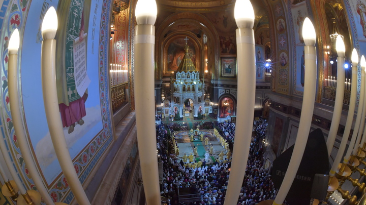 Голос бабушки и, конечно, малиновка: Протоиерей Александр Авдюгин - о своём Рождественском чуде