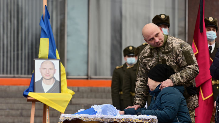 Совет матерей умоляет предотвратить войну на востоке Украины: Опасная черта ещё не пройдена