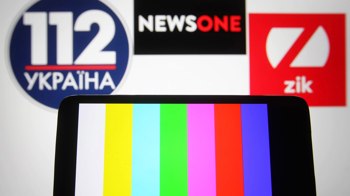 Посольство США кинуло Зеленского с закрытием оппозиционных телеканалов