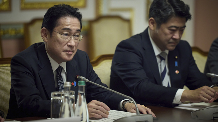 Японец неспроста появился в Киеве. Против России выстраивают новый военный блок