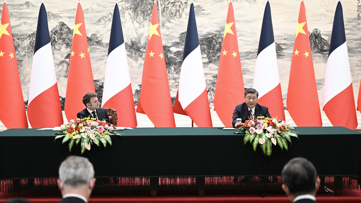 Си Цзиньпин и Макрон сделали намёк Украине: Китай и Франция против атак на АЭС