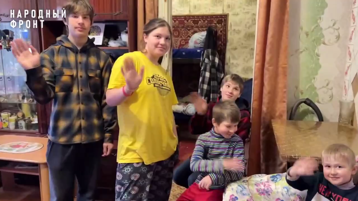 Два года улицы не видел: детей прятали от белых ангелов