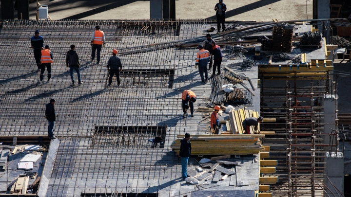 Зацикливаться на Ближнем зарубежье не будут: Россия рассматривает привлечение трудовых мигрантов из новых стран