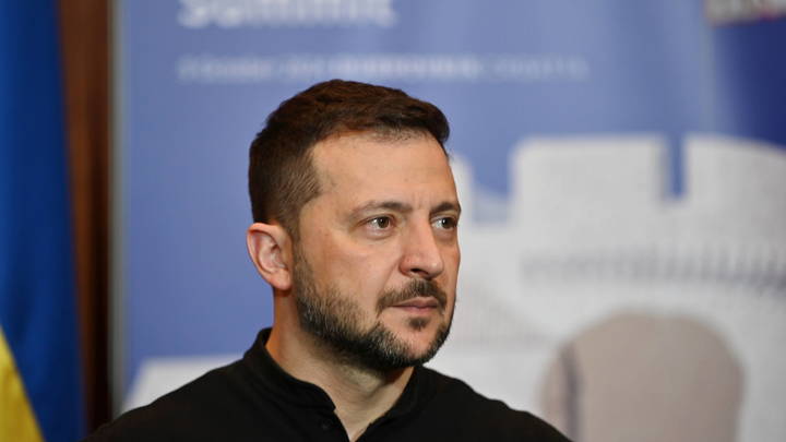 Зеленский рассказал, зачем ВСУ операция в Курской области