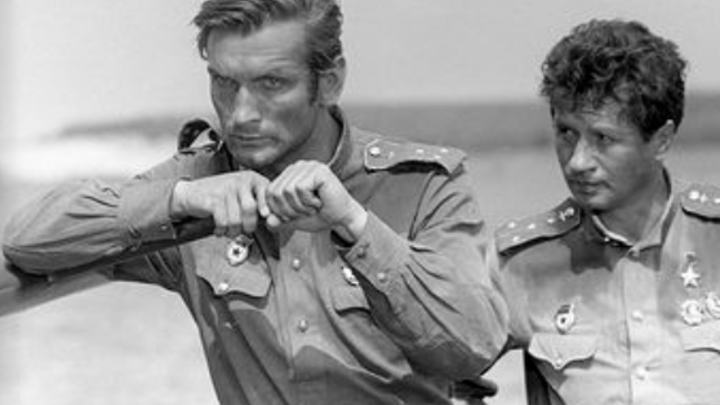 Приглашал порепетировать: Звезда В бой идут одни старики уволился после обвинений в харассменте