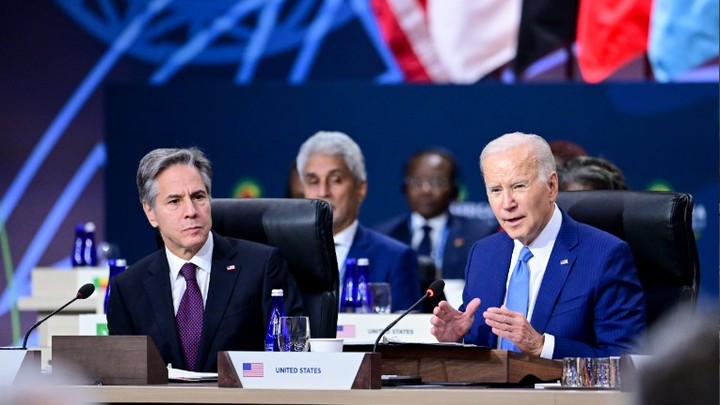 AT: Блинкен потерпел фиаско