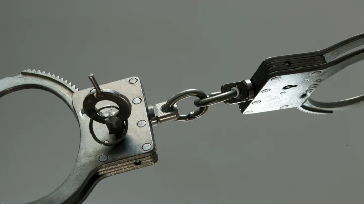 Житель Ленобласти организовал в квартире узел связи украинских мошенников