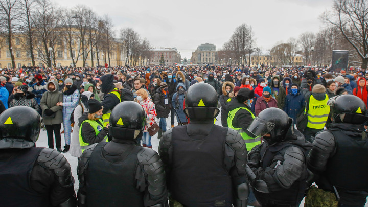 Навальнёнок-подросток унизил ветерана ради хайпа и превратился в идеальное топливо для революций