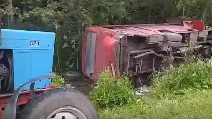 В Ивановском районе в аварии автобуса Владимир-Ярославль пострадали 11 человек