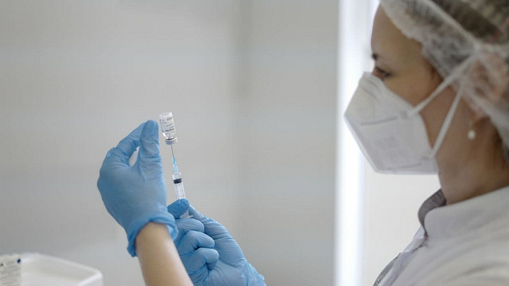 В двух краснодарских вузах открыли пункты вакцинации от коронавируса