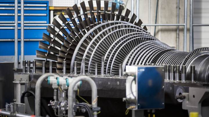 Канада отправила самолетом турбину для Газпрома