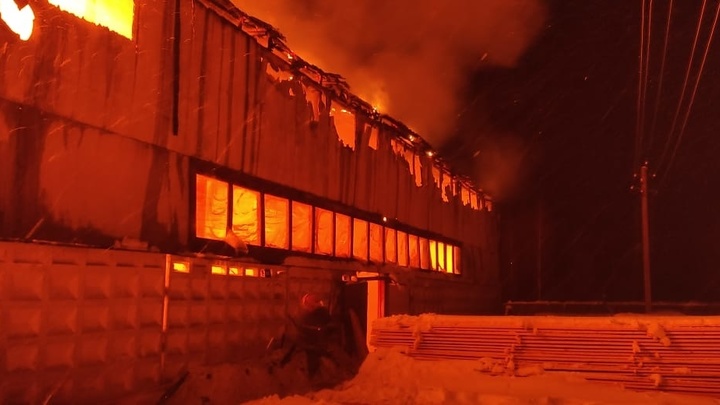 Ночью 13 января в Суздальском районе сгорела пилорама