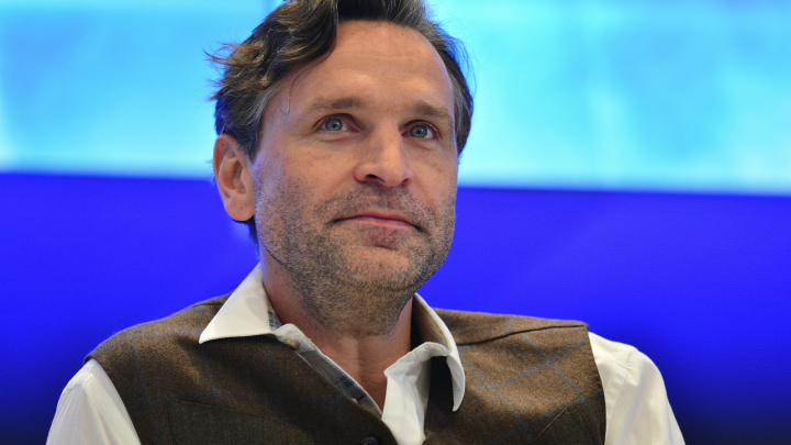 Виктор Добронравов честно ответил на трудный вопрос о семье: Непросто, ответственно, непривычно