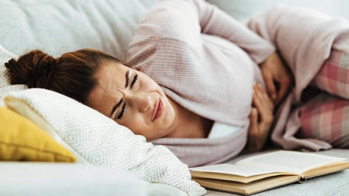 Шесть тревожных сигналов рака кишечника: Симптомы, которые нельзя игнорировать