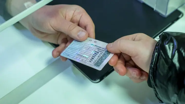 Новый закон даст возможность отбирать права даже без визита в ГАИ