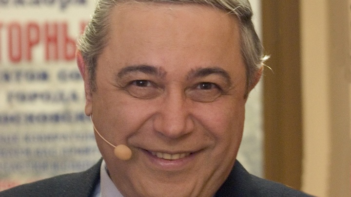 Коллеги подсмотрели реакцию Петросяна после внезапного изгнания со сцены в Сочи