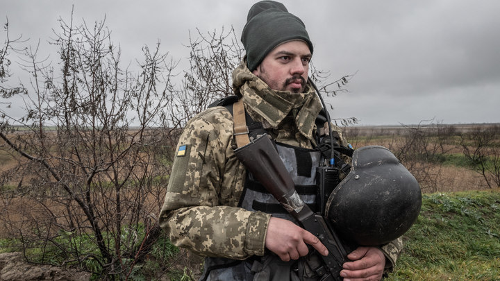 ВСУ готовятся покинуть Херсон. В город зашли особые войска