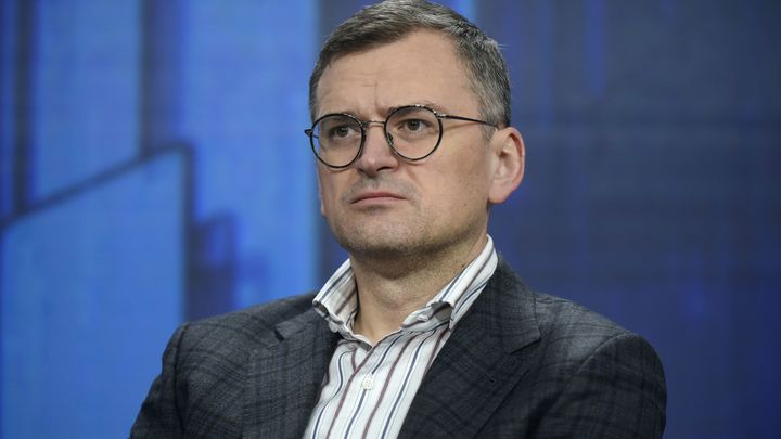 Глава МИД Украины понял, почему Запад не спешит предоставлять ВСУ новую помощь