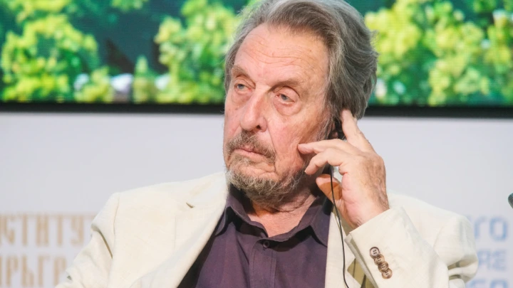 Русские женщины просто невероятные: Отец Илона Маска Эррол поделился впечатлениями от поездки в Москву