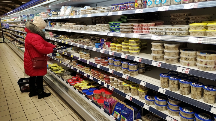 В России производители стали уменьшать объем упаковки продуктов ради сдерживания цен