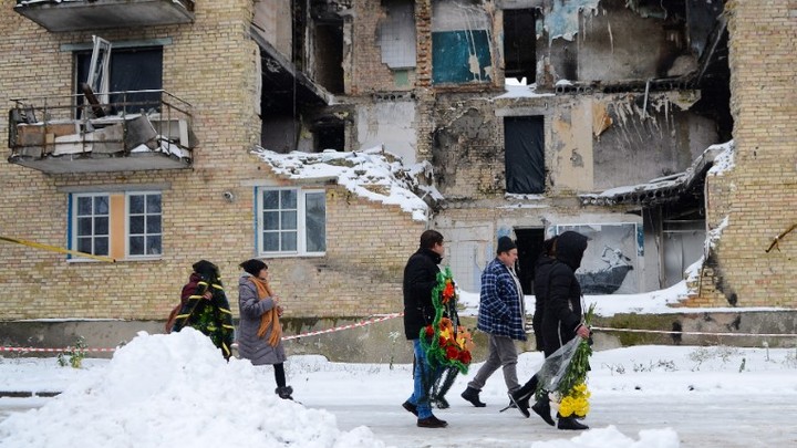 Жилые дома на Украине обстреливает украинская же ПВО - Небензя