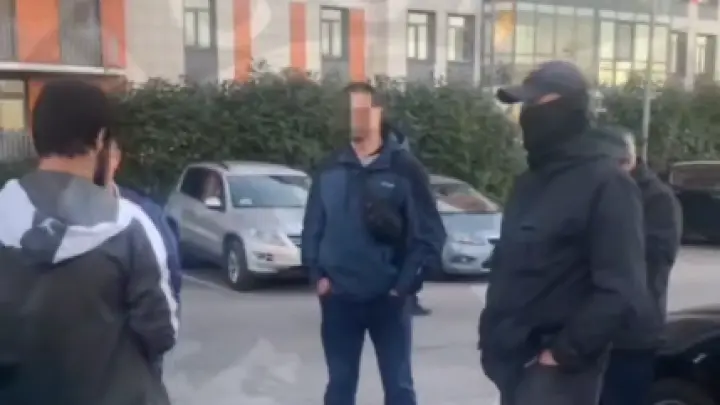Не намаз, а ушу: приезжий избил петербуржца за замечание