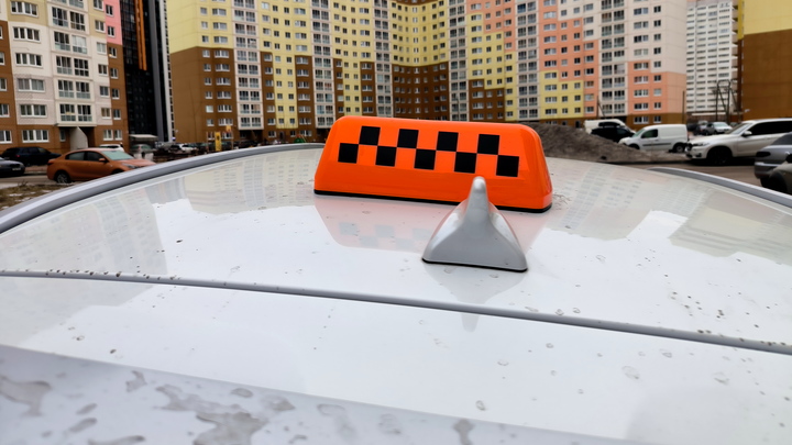 На Камчатке мигрантам запретили работать в такси