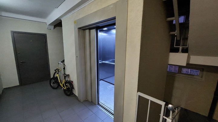 В Иркутске полиция задержала мужчину, который взорвал соседа в лифте за шумный ремонт