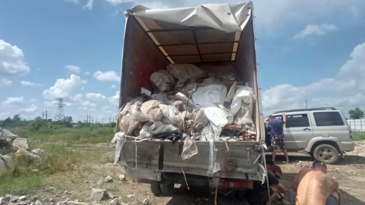 В Краснодаре задержали чёрного мусорщика, который дважды попадался на незаконном выбросе отходов