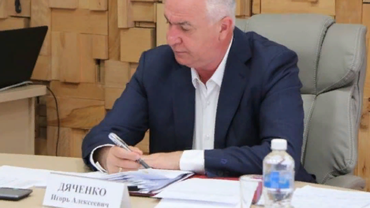 Мэр Новороссийска Игорь Дяченко стал зарабатывать больше