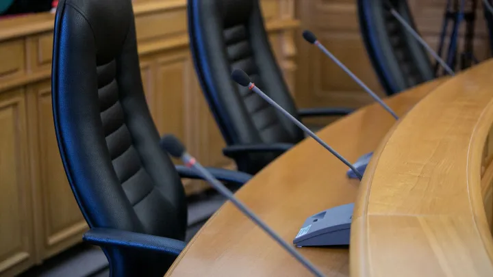 Не выдержала обсуждения: Мельниковой стало плохо во время зачитывания бюджета Петербурга Не выдержала обсуждения: Мельниковой стало плохо во время зачитывания бюджета Петербурга