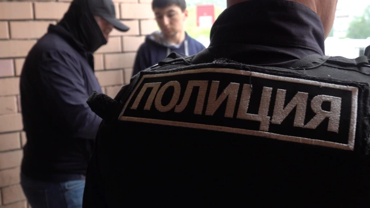 Бэлла пришла в кафе. И ушла без волос: Смельчак Эльнур так познакомился. Кадры с девушкой – ужас