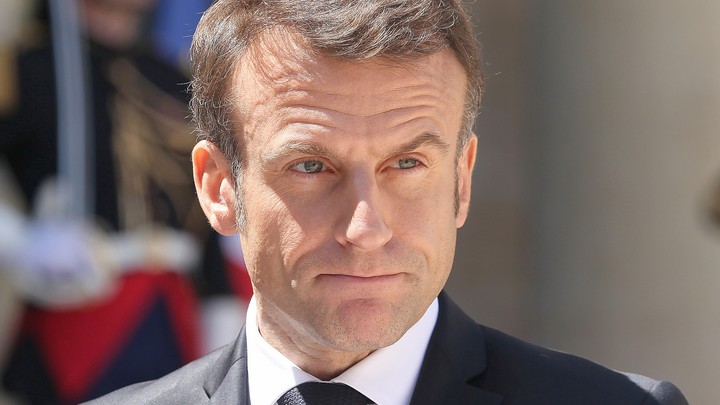 Макрон рассказал, в каком случае Запад пересмотрит поддержку Украины