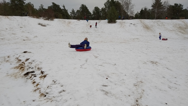 Опасные ватрушки: владимирцы травмируются на тюбинге, потому что нет нормальных мест для катания