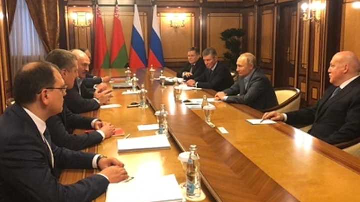 С-400 не нужен даже даром, а США просто хотят воспользоваться - Sohu о странностях в отношениях Минска и Москвы