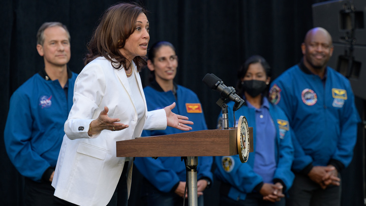 Штаб Трампа считает тотальным провалом интервью Харрис каналу Fox News