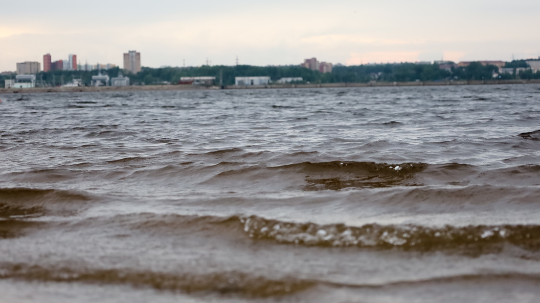 Новости на каме. С палаткой на каму удмуртия. Куйбышевское водохранилище ульяновск. Река кама набережные челны. Новости на каме.