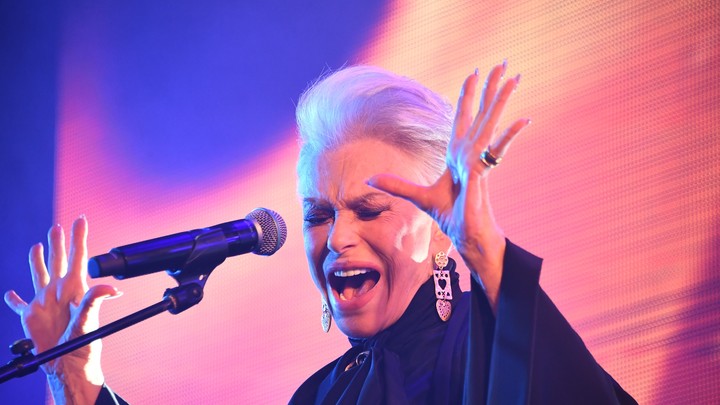 Сын певицы Ирины Понаровской внезапно умер в 39 лет в Москве. Нашли в ванной: Что случилось с Энтони Роддом?