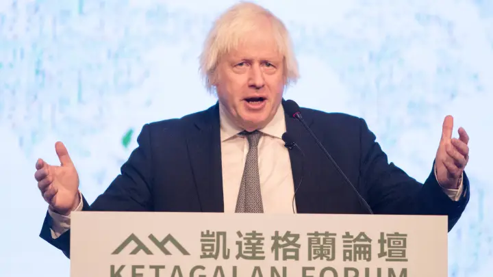 Было больно смотреть: Прогноз Бориса Джонсона по СВО. Выглядит неожиданно