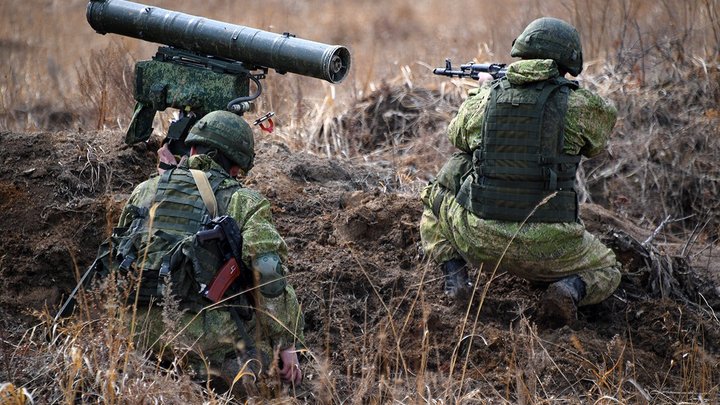 Видео: Боевики ВСУ посмотрели в камеру БПЛА за мгновения до своего уничтожения