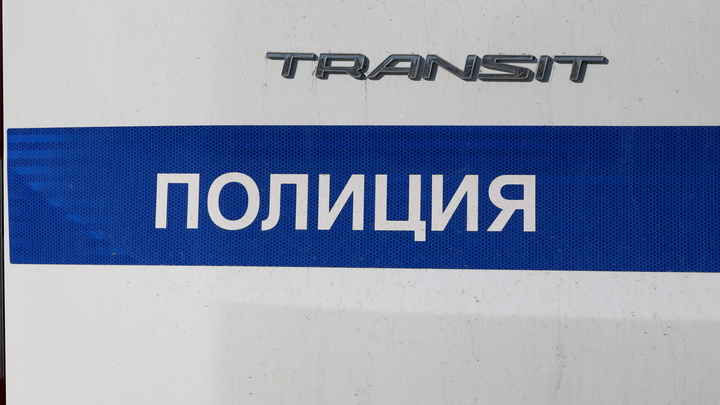 В Санкт-Петербурге пожилой мужчина совершил попытку поджога военкомата